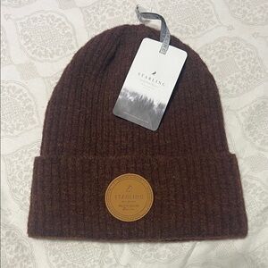 Starling Elena Women’s Beanie NWT